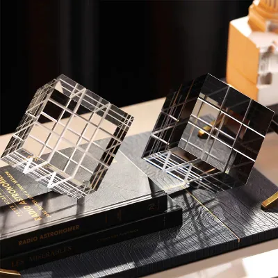 Wholesale Crystal Cube Modern Interior Table Ornament Home Decor 3d Laser Engraved Crystal Cube