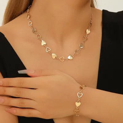 Wholesales Popular Jewelry Alloy Heart-shaped Hollow Length-adjustable Necklace Bracelet Simple Fashion Necklace Bracelet Set