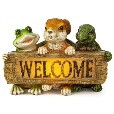 Polyresin/Resin Backyard Friends Welcome Sign Frog Rabbit Turtle Solar Powered LED Outdoor Decor Garden Light Figurines