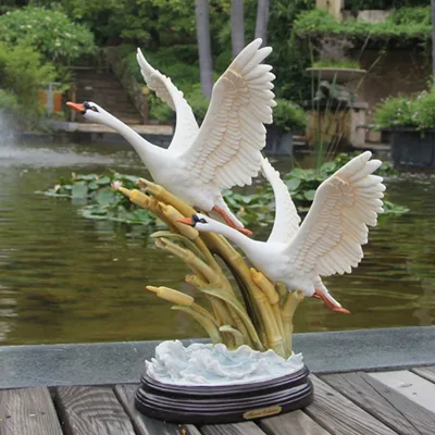 Handmade Garden Decoration Animal Double Flying Swan Statue