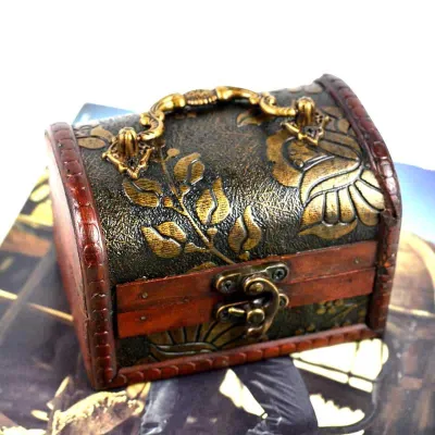 Handmade Retro Treasure Chest With Lock Vintage Wooden Storage Box in MDF for Gift Craft Candle or Sticker Storage
