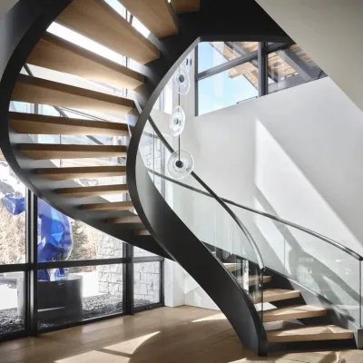 Custom Modern Curved Floating Spiral Staircase Black Steel Stringer Solid Oak Tread Frameless Glass Railing for Luxury Villa
