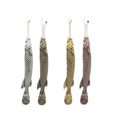 Metal Seam Ripper European Vintage Carved Handle Stitch Ripper Sharp Seam Ripper Tool for Sewing Crafting Removing Threads Tools