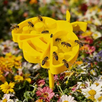 Bee Shaped Insect Waterer for Garden Water Feeder for Bees and Butterflies