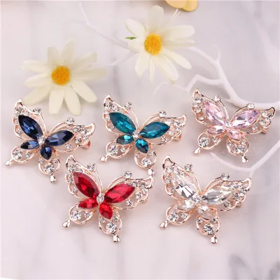 Brooch New Fashion Beauty Women Gold Zinc Alloy Crystal Exquisite Flower butterfly Insect Pins Hot Sale Party Gift Man