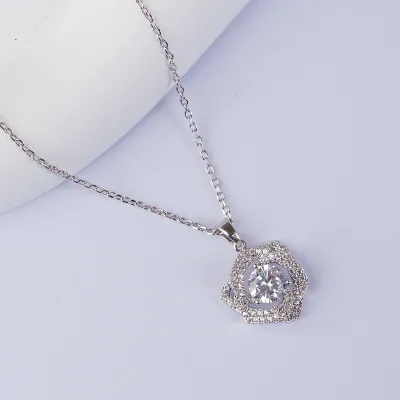 Trendy Dainty Flower Cubic Zirconia Necklace for Women Delicate Thin Link Chain Crystal Floral Pendant Statement Neck Jewelry