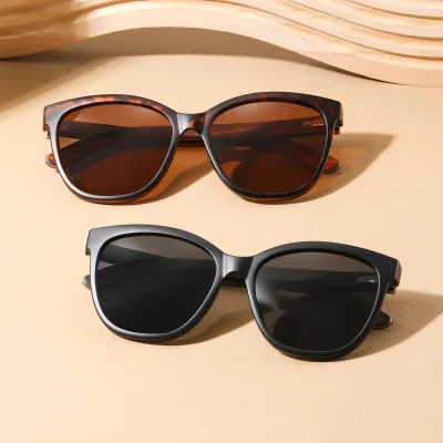 Trendy Vintage Cat Eye Men Sunglasses Factory OEM ODM Matt Frame UV400 Polarized Sunglasses Real Wooden Temples CE UKCA Eyewear