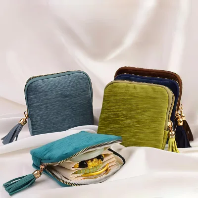 Jewelry Storage Jewelry Bag - Suitable for Carrying Zippers, Jewelry Pendants, Bracelets, Anklets and Necklaces.