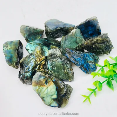 Wholesale Natural Crystal Crafts Blue Light Labradorite Raw Healing Rough Labradorite Stone for Decoration and Carving