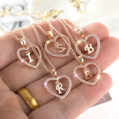 Hot Sales Crystal Rhinestone Initial Name Necklace 26 Letters Zircon Heart Necklace Jewelry Diamond Pendant Necklace