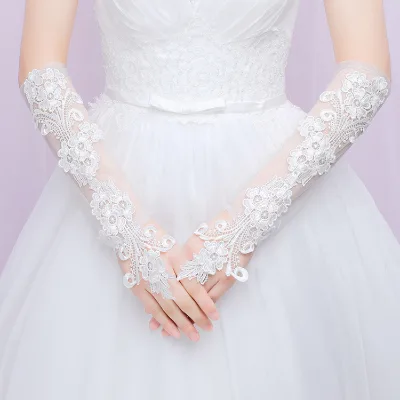 Vintage Fingerless Bridal Gloves Fabulous Lace Flower Glove Hollow Wedding Accessories Gloves