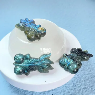 Wholesale Natural Carved Crystal Fish Labradorite Goldfish Figurine High Quality Polished  Decorations Gifts