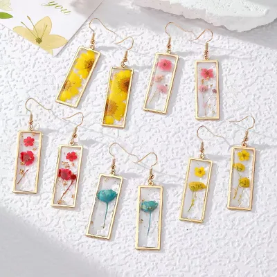 Stainless Steel Fashion Earrings, Women's Small Daffodil Daisy Dried Flower Earrings, Suitable for Daily Wedding Party Gifts