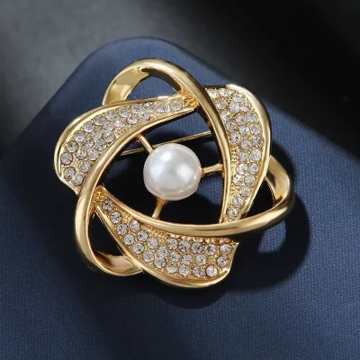 Fashion Brooches,Elegant Fashion Flower Brooch Pearl Diamond Inlaid Alloy Brooch