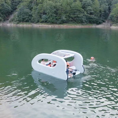 New Design Catamaran Party Lounge Inflatable Sea Panzer Boat Inflatable Catamaran-Style Zonne-Energie Huisboot