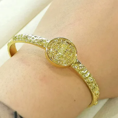 CH-LAT0513 Trendy Gold Plated Copper St. Benedict Bangle Gold Plating Religion Saint Benedict Bangle Religious Jewelry Wholesale