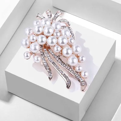 1Pc Women Elegant Exquisite Full Pearl Tassel Flower Brooches Badges Classic Party Wedding Accessories