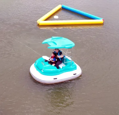 Motorized Inflatable Bumper Boat with Water Gun Bumper Boats Electric Motor Bumper Boat