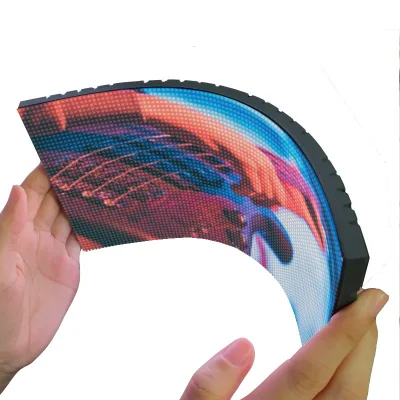 Long Curved Flexible Xx LED Screen Shows clear Rolling Subtitles for Store Door Promotional Display