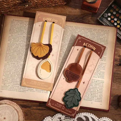 Durable Leather Bookmark with Rose & Sunflower Design for Daily Reading,Gift for Book Lovers & Teachers,Portable Page Marker