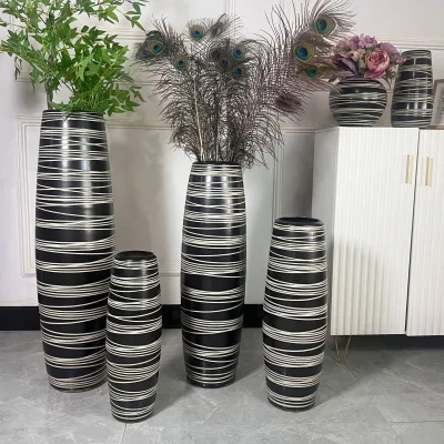 Italian Modern Fashion European Style Porcelain Floor Vase Simple Black White Line Art Living Room Christmas Decor Batch 8001