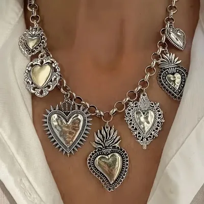 Retro Religious Multiple Sacred Gothic Heart Pendant Necklaces and Chains, Personalized, Fashionable and High-end Accessories