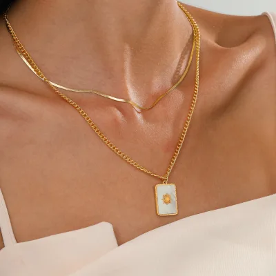 Fashion Minimalist Design Jewelry Geometric Square Two Layer Stainless Steel Sun Shaped Square Shell Gold Filled Necklace Chain