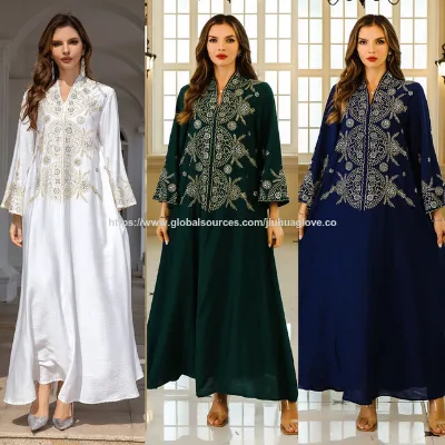 Arab-style robe.Muslim ladies' robes, formal gowns, ladies' dress suits, Qatar-style robes, Arab-Middle East Dubai-style robes,