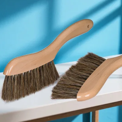 Wholesale Multi-functional Eco-Friendly Durable Horsehair Soft Carpet Cleaning Coat duster Modern Handheld Beech Long Brush
