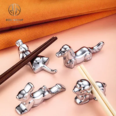 Chopstick rest metal chopstick rest creative Japanese and Korean tableware zodiac signs chopstick holder