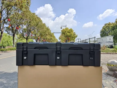 ZERO 92L Roof Case Quick Mounts Hard Plastic IP65 Waterproof OEM ODM Customizable Protective Tool Case Buckle Closure