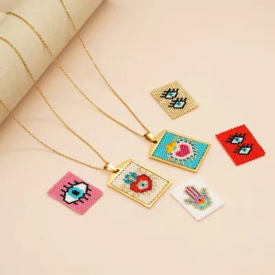 Handmade Double Eye Luxury Gold Label Crown Peach Heart Stainless Steel Necklace