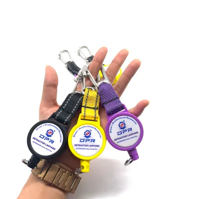 Saltwater Resistant Diving Retractor Lanyard316StainlessSteel Wire POM Shell Retractable Badge Reel with Aluminum Carabiner Clip