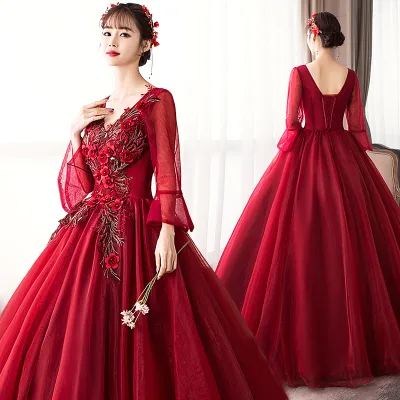 2019 Luxury Wine Red Long Flare Sleeve V-Neck Beautiful 3D Flower Appliques Wedding Evening Party Dress