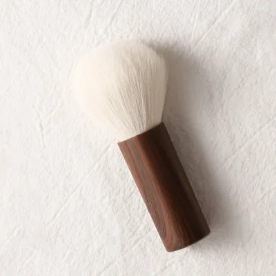 New Wholesale Singe Nail Cleaner Brush Wood Color Handle Private Label Nail Art Dust Brushes for Cleaning Powder