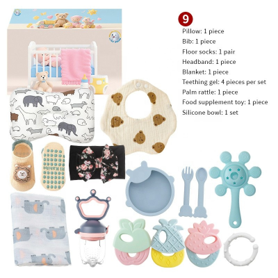 Best Seller Newborn Baby Gift Sets Funny Baby Bibs Socks Onesie Baby Mom Gift Basket Newborn Shower Gifts