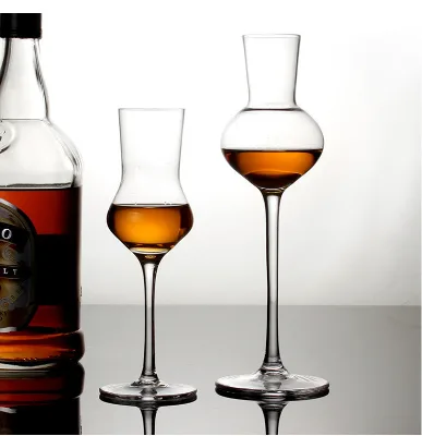 Handmade Long-Stemmed Whiskey Tasting Glass Clearly Crafted Red Wine Shot Glass for Hotels and Parties