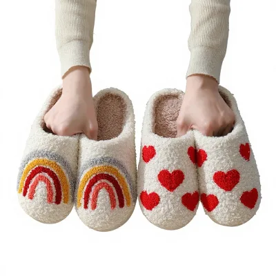 2024 Cross-Border Winter Women's Closed Toe Cotton Slippers Heart Rainbow Design Non-Slip Warm TPR Outsole Embroidery Home