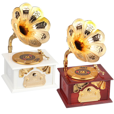 Creative Vintage Nostalgic Wood Record Player and Music Box "Castle in the Sky" Music Box
