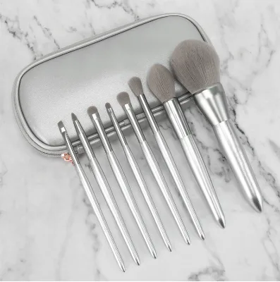 Wholesale Custom Logo Vegan Makeup Brush Sets Wood Handle Professional Foundation Makeup Brushes Tool 8pcs Brush Set