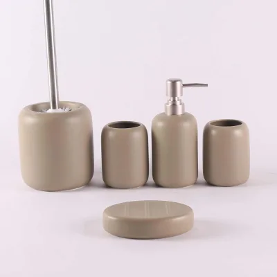 Luxury Decoration Home Accessories Modern Matte Glaze Color Accented with Stainless Steel Handle Hotel Bathroom Set