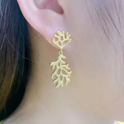 CH-LAE0634 Summer Shell/Coral/Conch Charms Earrings Gold/Silver Plated Pendant Earring Pearl Micro Inlay Shell Earring Wholesale