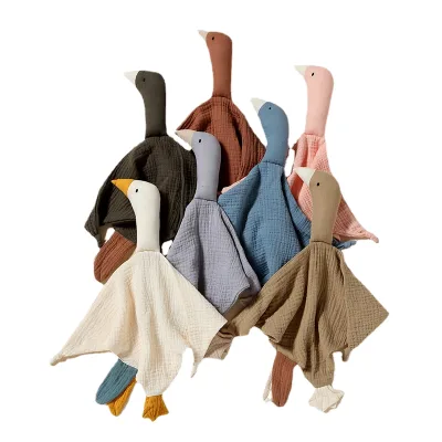 2024 Baby Muslin Security Blanket with Cartoon Goose Design Soft Plush Bath Toy 400TC Cotton Non-Toxic All-Season