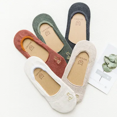 Summer Autumn Thin Breathable Short Ankle Boat Socks Women Antiskid Invisible Embroidery Cat Socks