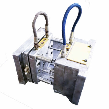 Custom made plastic precision mold in China