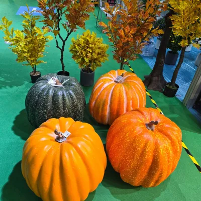 Manufacturers Customized Halloween Shopping Mall Window Decoration Layout 60CM Foam Simulation Pumpkin.