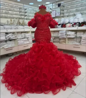 2025 New Arrival African Off-Shoulder Red Mermaid Wedding Dress Gothic Organza Ruffles with Tiered Train for Princess Brides