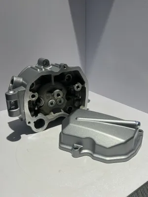 High Heat Dissipation Zongshen Factory CG200 Cylinder Head Cover Original OEM Motorcycle 200cc Engine Accessories