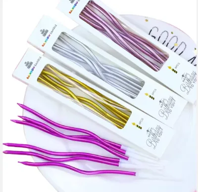 The Manufacturer Sells Christmas and Birthday Cakes with Curved rainbow Candle Cake Decorations