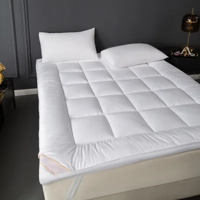 Wholesale Hotel Cotton Mattress Topper Stitching Soft Snow Velvet Fabric Breathable Skin Friendly Hotel Mattress Protector